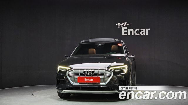 Audi e-tron 55 Quattro 2020 — фото 3