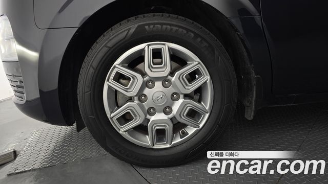 Hyundai Staria L3.5 Cargo 5-Seater Modern 2022 — фото 5