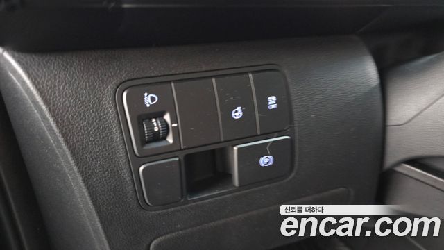 Hyundai Staria L3.5 Cargo 5-Seater Modern 2022 — фото 17