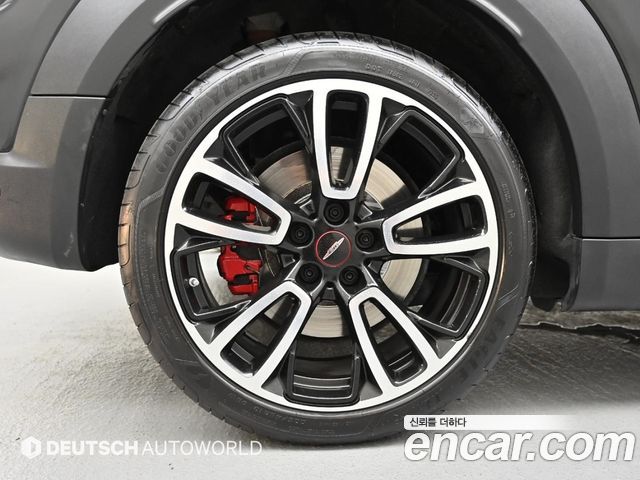 MINI Cooper S Countryman JCW 2nd 2024 — фото 5