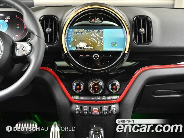 MINI Cooper S Countryman JCW 2nd 2024 — фото 18