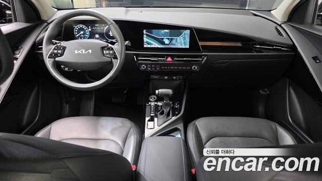 Kia Niro Prestige 2022 — фото 7