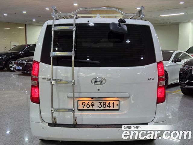 Hyundai Grand Starex Van 3-Seater Smart 2021 — фото 4