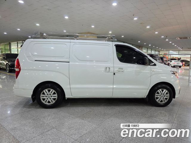 Hyundai Grand Starex Van 3-Seater Smart 2021 — фото 5