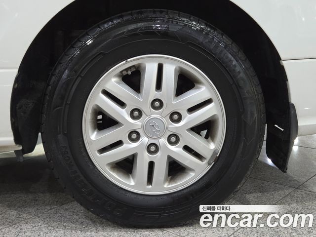 Hyundai Grand Starex Van 3-Seater Smart 2021 — фото 23