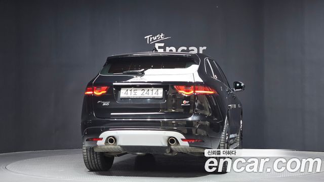 Jaguar F-PACE 30d S 2017 — фото 4