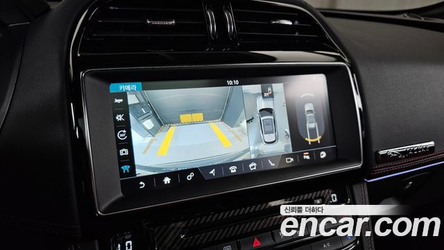 Jaguar F-PACE 30d S 2017 — фото 15