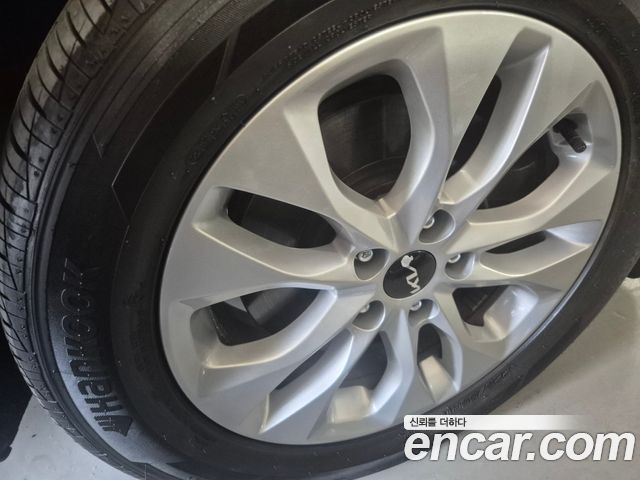 Kia K8 2.5 Gasoline 2WD Noblesse 2023 — фото 5