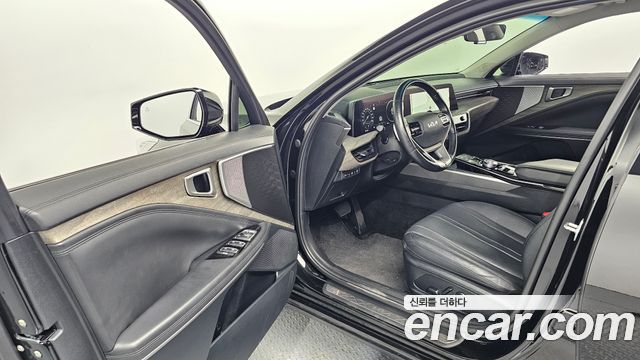 Kia K8 2.5 Gasoline 2WD Noblesse 2023 — фото 10