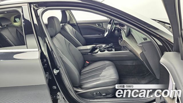 Kia K8 2.5 Gasoline 2WD Noblesse 2023 — фото 32