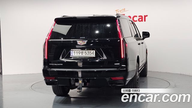 Cadillac Escalade (V) 6.2 ESV ESV Sports Platinum 2023 — фото 4