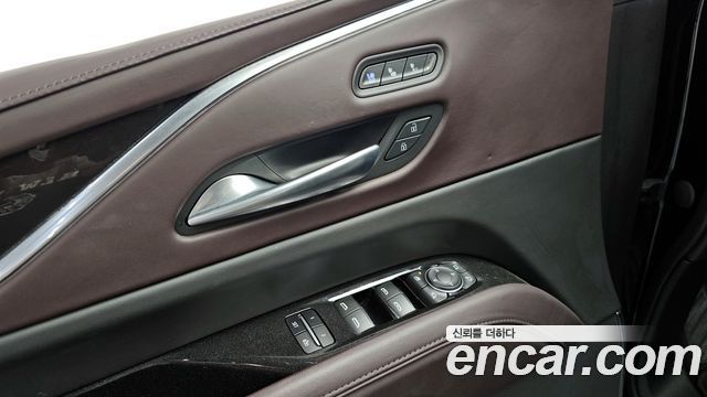 Cadillac Escalade (V) 6.2 ESV ESV Sports Platinum 2023 — фото 23