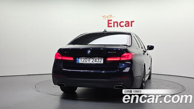 BMW 5 Series (G30) 530i xDrive M Sport Package 2023 — фото 4