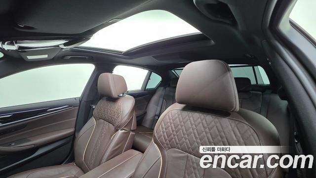 BMW 5 Series (G30) 530i xDrive M Sport Package 2023 — фото 12