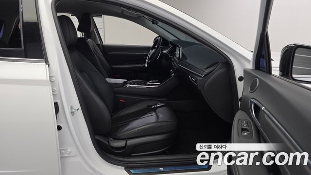 Hyundai Sonata (DN8) 2.0 Premium Plus 2022 — фото 12