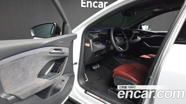 Audi SQ6 e-tron (GF) Quattro 2025 — фото 10