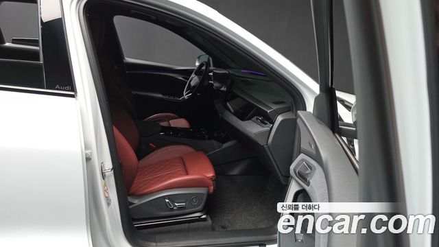 Audi SQ6 e-tron (GF) Quattro 2025 — фото 11