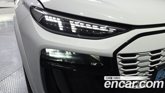 Audi SQ6 e-tron (GF) Quattro 2025 — фото 22