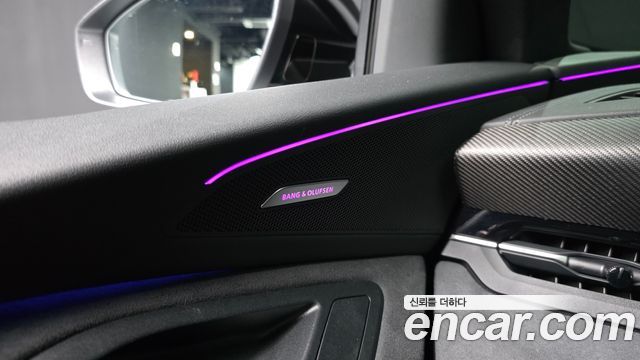 Audi SQ6 e-tron (GF) Quattro 2025 — фото 33