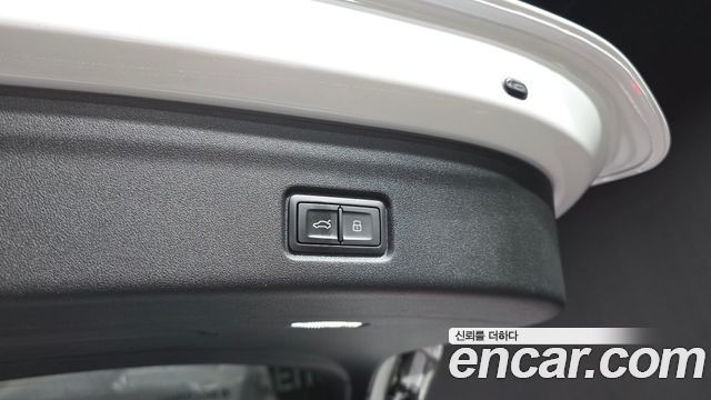 Audi SQ6 e-tron (GF) Quattro 2025 — фото 35