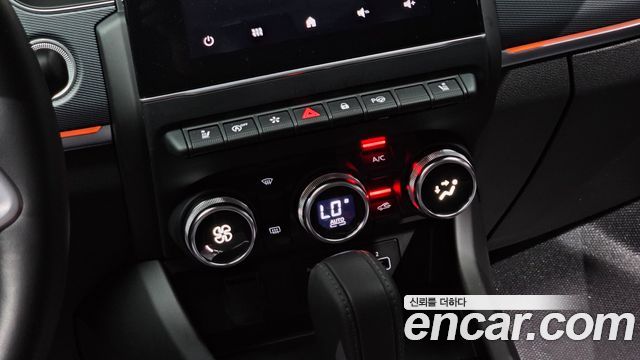 Renault Korea XM3 1.3 TCe RE Signature 2022 — фото 31