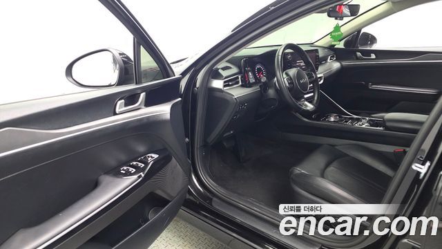 Kia K5 (III) 2.0 Prestige 2022 — фото 10