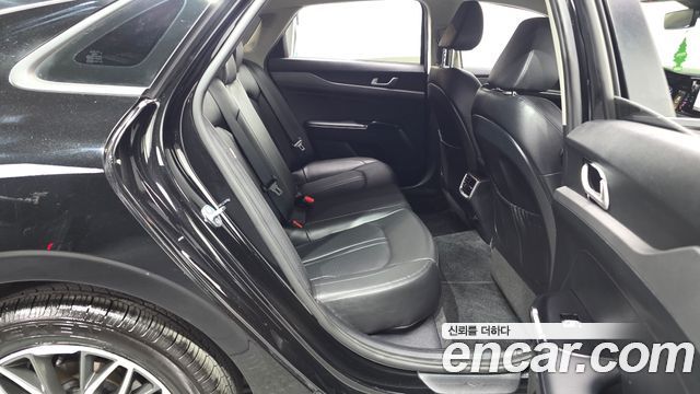 Kia K5 (III) 2.0 Prestige 2022 — фото 11