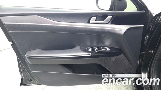 Kia K5 (III) 2.0 Prestige 2022 — фото 24