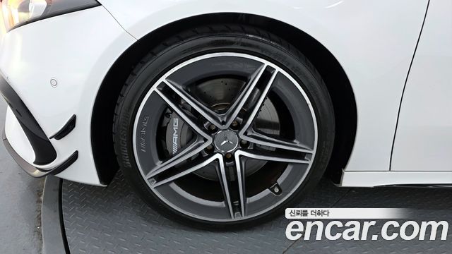 Mercedes-Benz A-Class (W177) AMG A45 4MAITC+ Hatchback 2021 — фото 5