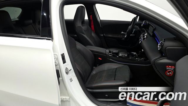 Mercedes-Benz A-Class (W177) AMG A45 4MAITC+ Hatchback 2021 — фото 26