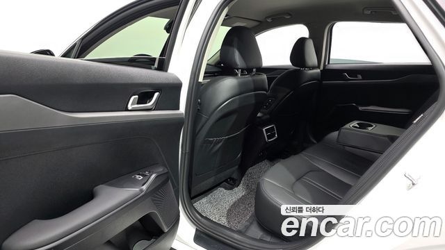 Kia K5 (III) 2.0 Prestige 2024 — фото 11