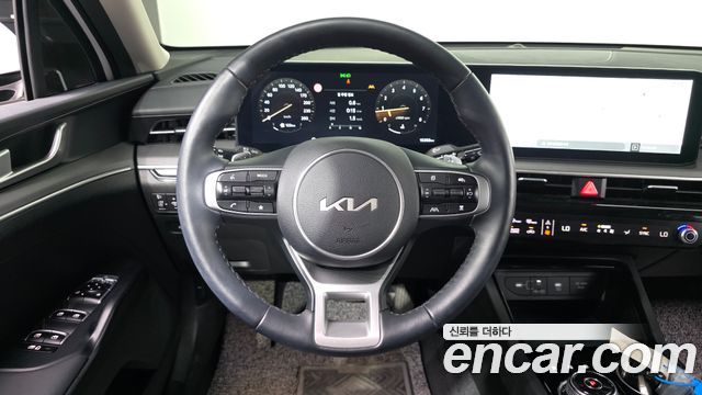 Kia K5 (III) 2.0 Prestige 2024 — фото 12