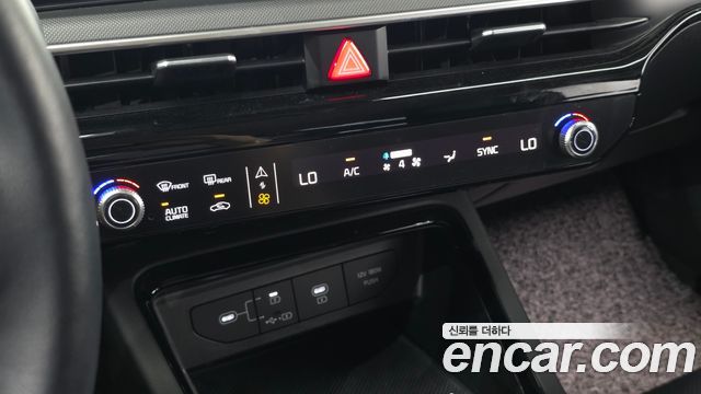 Kia K5 (III) 2.0 Prestige 2024 — фото 18