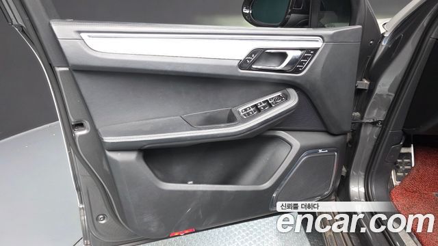Porsche Macan 3.0 S 95B 2014 — фото 30
