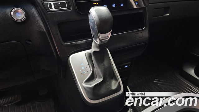 Hyundai Staria Cargo 5-Seater Modern 2022 — фото 9