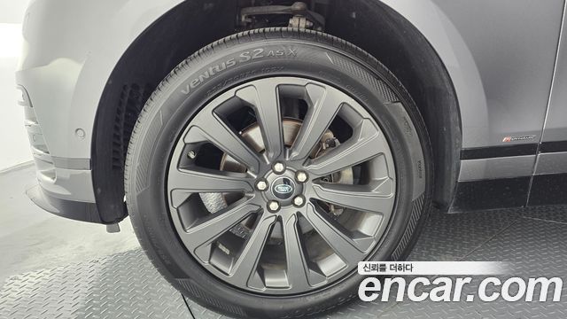 Land Rover Range Rover Velar 2.0 D240 R-Dynamic SE 2018 — фото 5