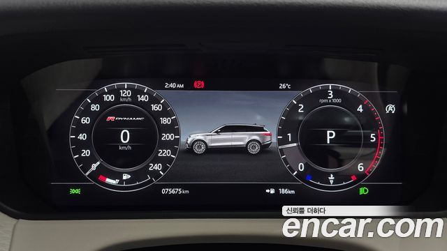 Land Rover Range Rover Velar 2.0 D240 R-Dynamic SE 2018 — фото 8