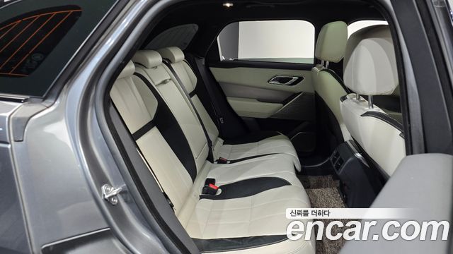 Land Rover Range Rover Velar 2.0 D240 R-Dynamic SE 2018 — фото 11