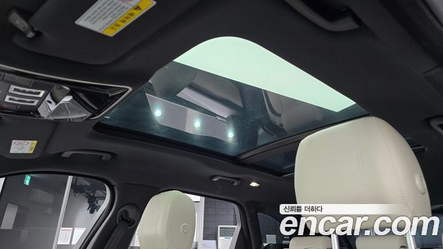 Land Rover Range Rover Velar 2.0 D240 R-Dynamic SE 2018 — фото 17