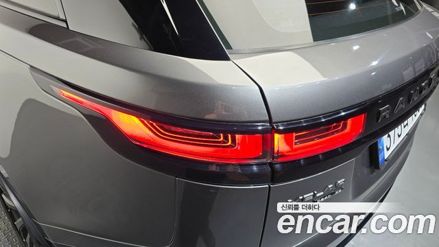 Land Rover Range Rover Velar 2.0 D240 R-Dynamic SE 2018 — фото 23