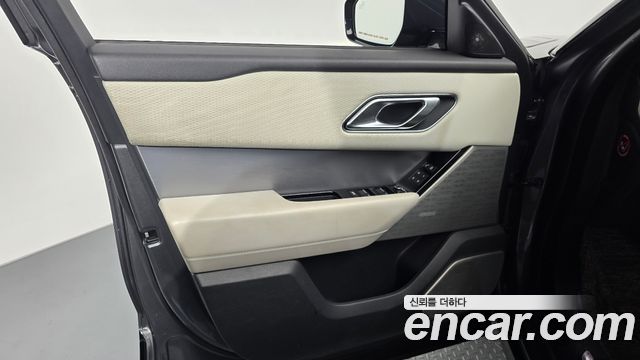 Land Rover Range Rover Velar 2.0 D240 R-Dynamic SE 2018 — фото 24