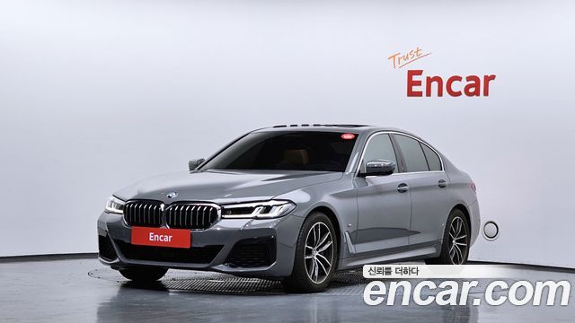 BMW 5 Series (G30) 520i M Sport 2022 — фото 1