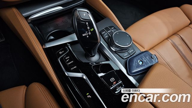 BMW 5 Series (G30) 520i M Sport 2022 — фото 9