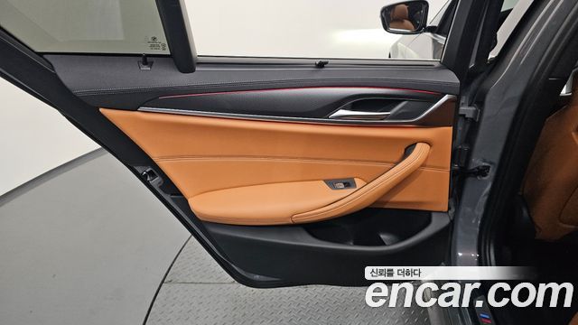 BMW 5 Series (G30) 520i M Sport 2022 — фото 25