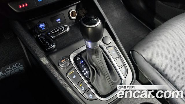 Hyundai Kona Gasoline 1.6 Turbo 2WD Modern 2021 — фото 9