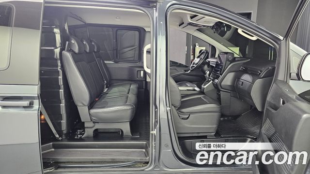 Hyundai Staria Cargo 5-Seater Modern 2023 — фото 12