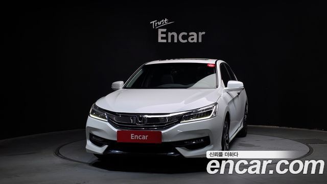 Honda Accord 2.4 9th 2017 — фото 3
