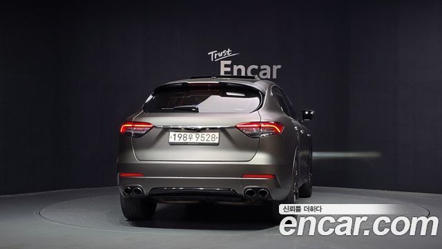 Maserati Levante 3.0 Diesel AWD 2018 — фото 4