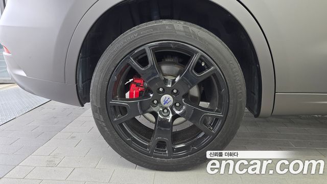 Maserati Levante 3.0 Diesel AWD 2018 — фото 5