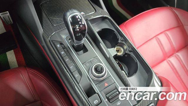 Maserati Levante 3.0 Diesel AWD 2018 — фото 9